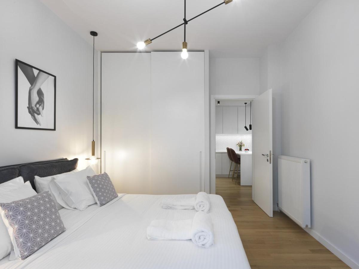 Fresh, New & Ready For You! Rnvtd Apt In Koukaki! Athens Luaran gambar